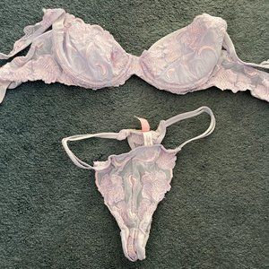 Rare Victoria's Secret Sexy bra and bottom set- med & 36C purple